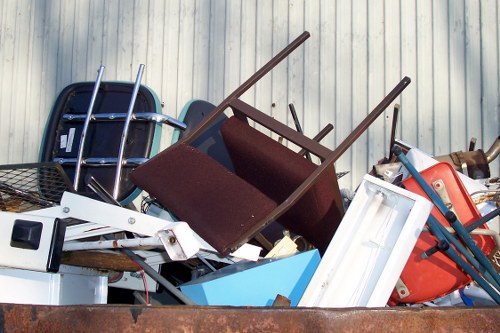 Step-by-step flat clearance process in a Turnham Green flat
